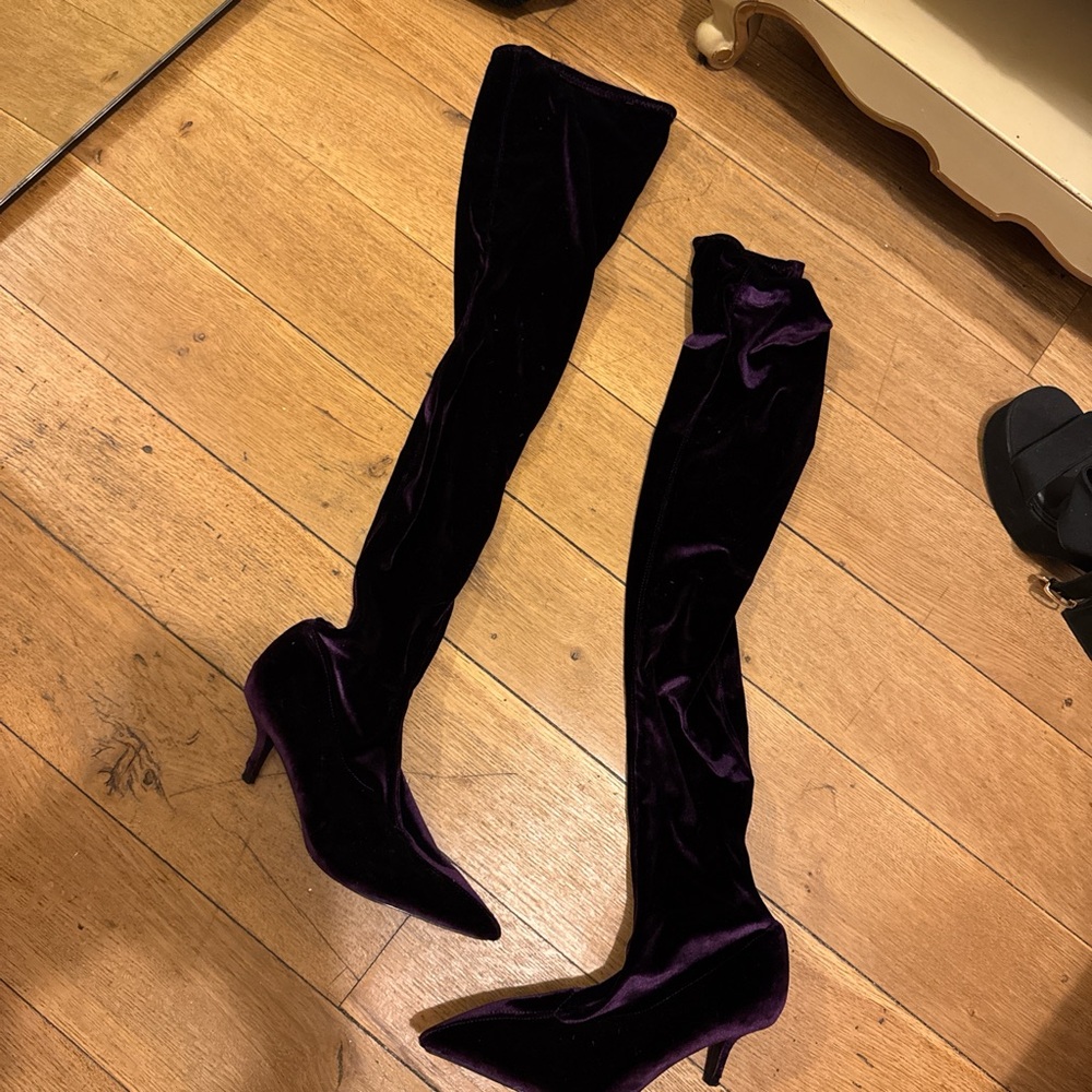 Elegant Purple Velvet Over-the-Knee Boots
